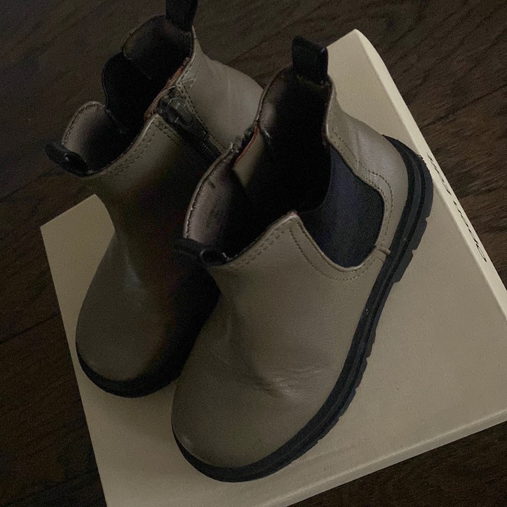 Open edit girl boots